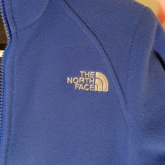 The North Face Girl's Fleece Jacket - Picture 2 of 11